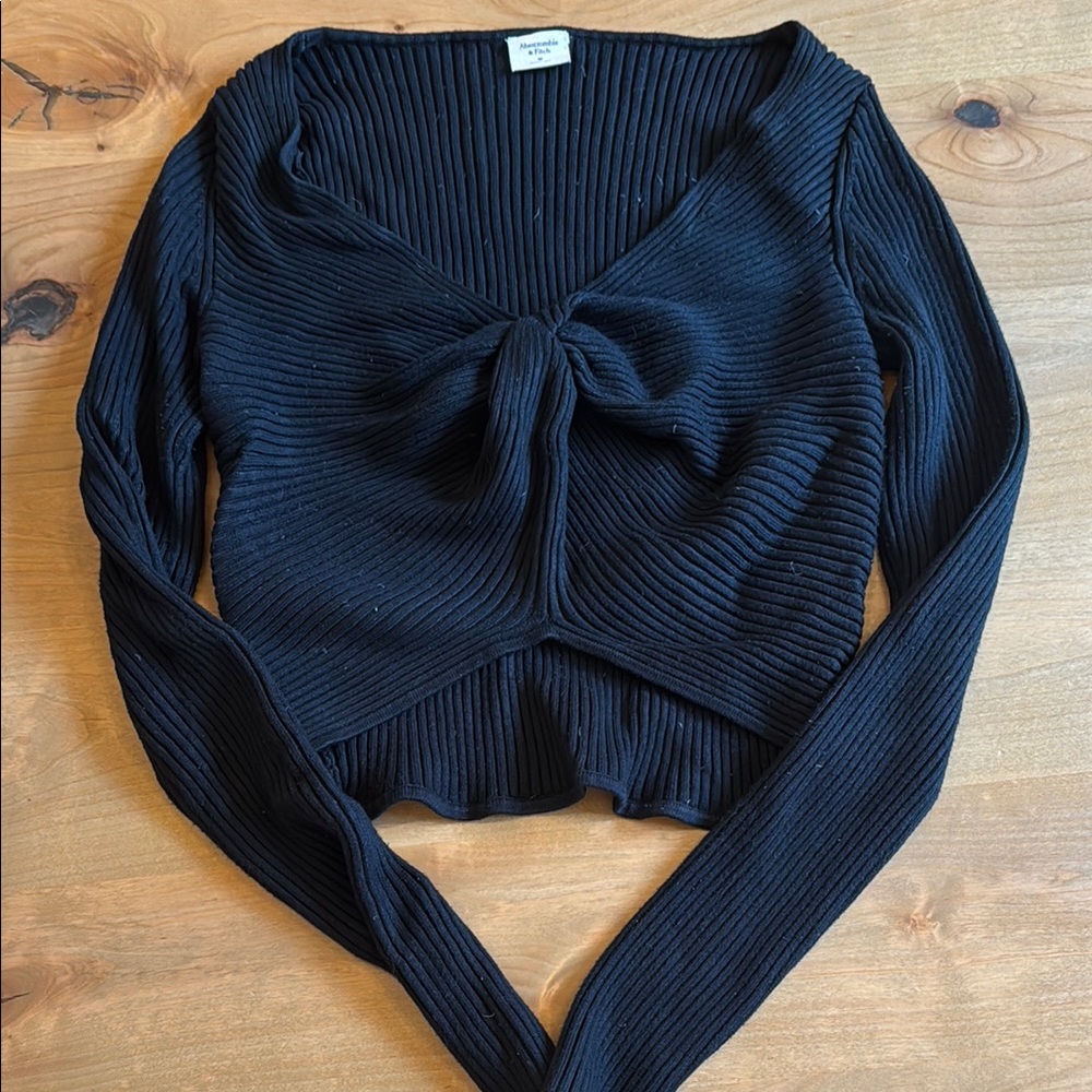 Abercrombie & fitch cropped Black Ribbed Long Sleeve Top
